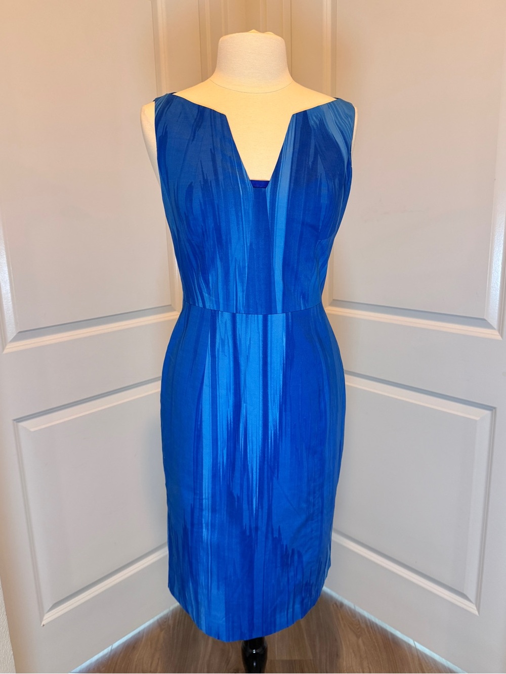 NWT TAHARI Cobalt Blue Dress Sheath Midi Size 8 Elegant Cocktail Party Wedding